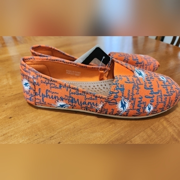 Forever Collectibles Shoes - Miami Dolphins Womens Slip On Canvas Shoes NFL Football